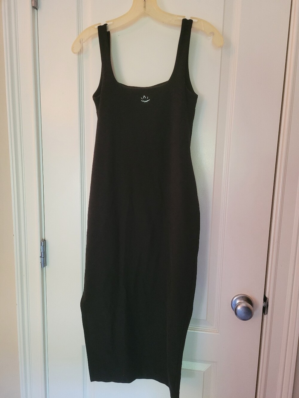 Beyond Yoga Black Heathered Midi Dress With Side Split - Picture 5 of 6